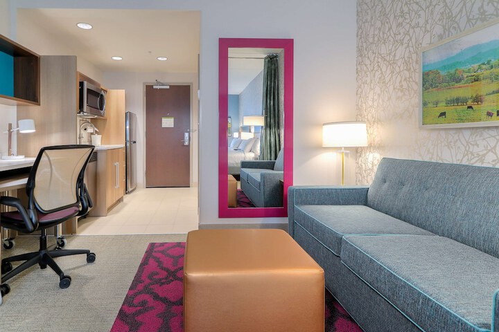 Room 18 of 51