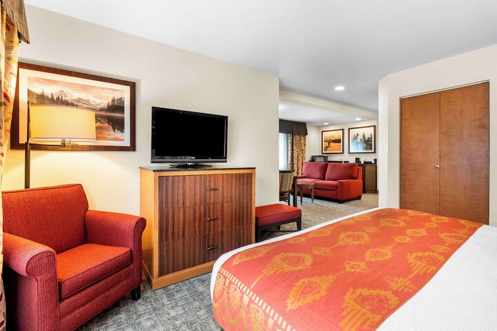 Best Western Rocky Mountain Lodge