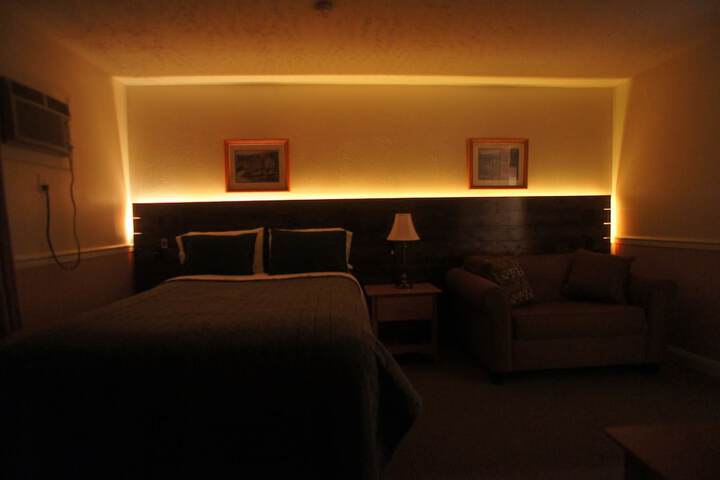 Room 28 of 35