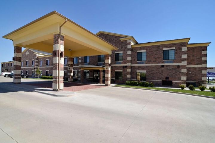 Hotel 3 of 35