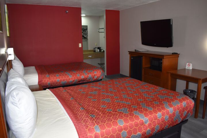 Room 11 of 14