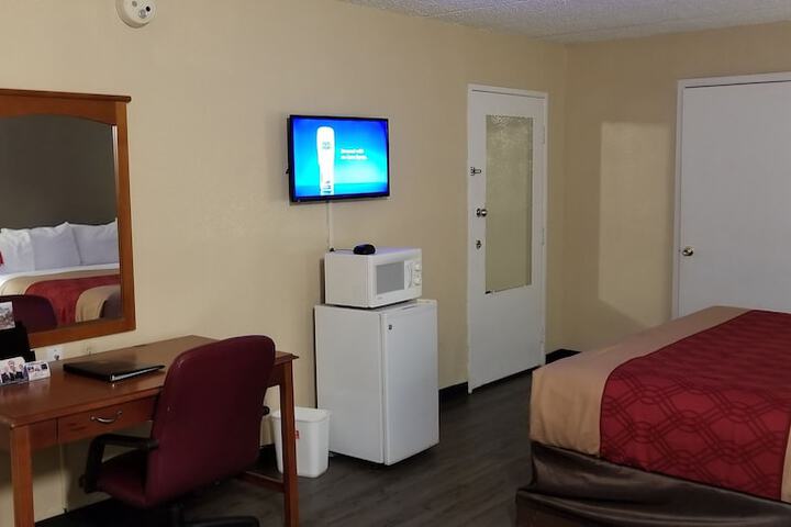 Room 37 of 49