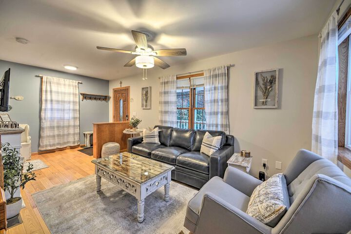 Lake Luzerne Home w / Fire Pit on Hudson River