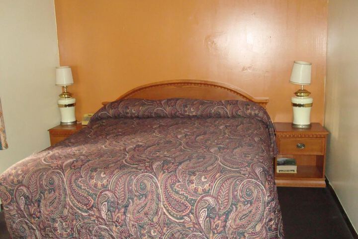 Room 29 of 33
