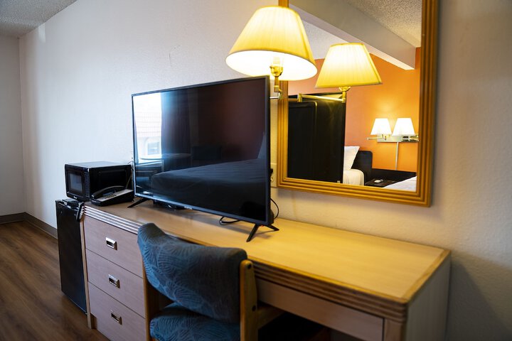 Room 64 of 123