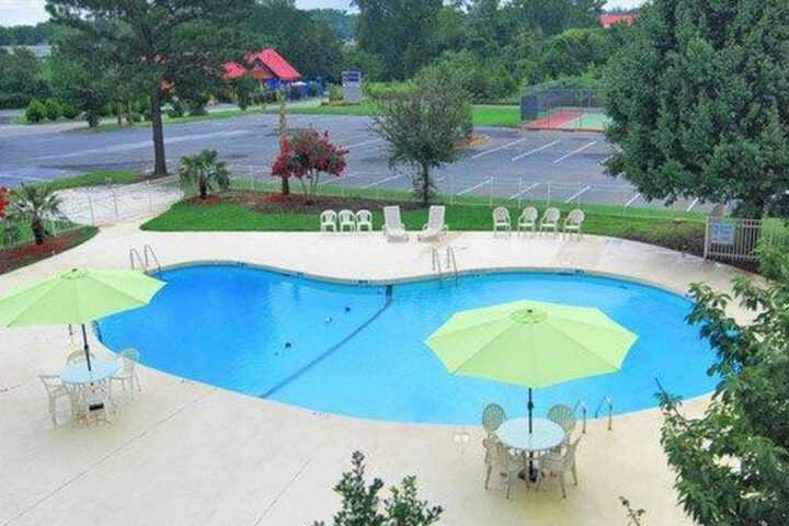 Pool 4 of 35