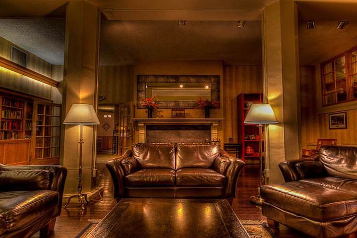 Hotel Interior 28 of 114