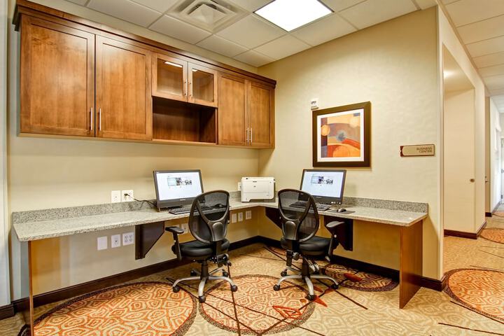 Business Center 40 of 40