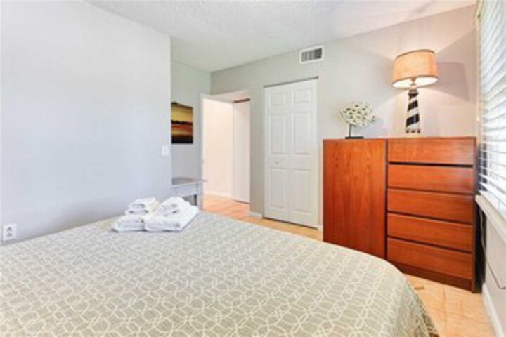 Going Coastal Beach House Four Bedroom Home