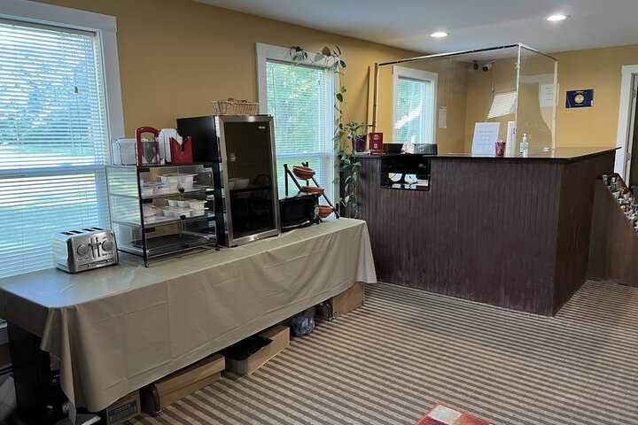Breakfast/Coffee Service 33 of 42