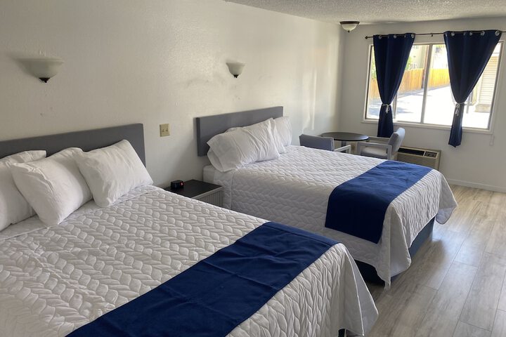Thunderbird Motel