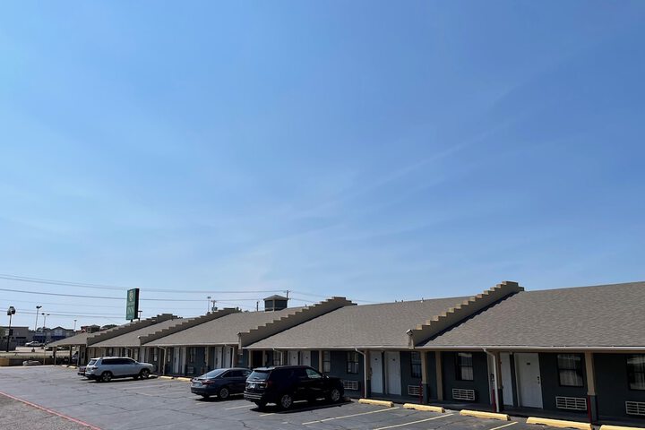 Hotel 6 of 18