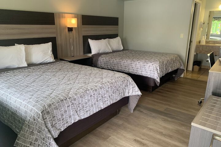 Room 14 of 25