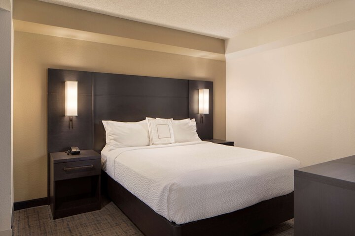 Room 18 of 26