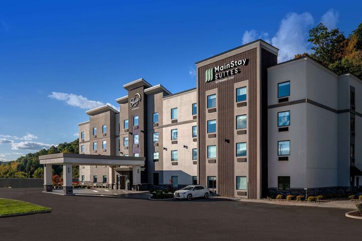 Hotel 2 of 39