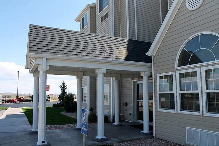 Microtel Inn and Suites by Wyndham Rawlins