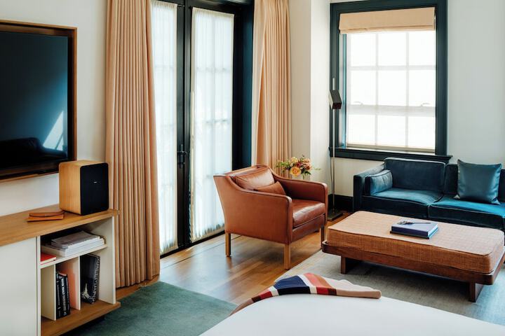 Shinola Hotel
