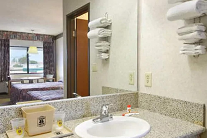 Room 14 of 26