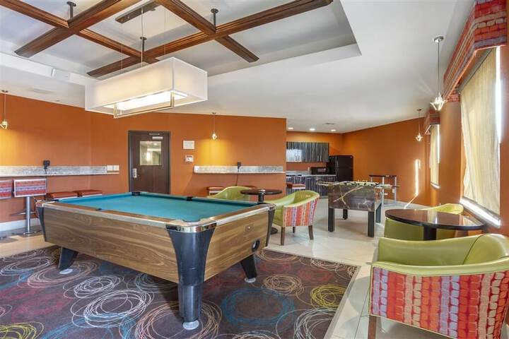 Comfort Suites Hobbs
