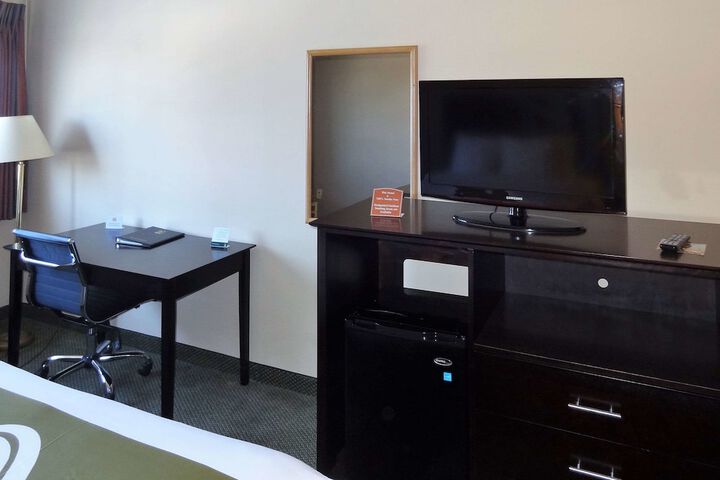 Room 14 of 27