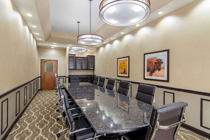 Comfort Inn & Suites Shawnee - Kansas City