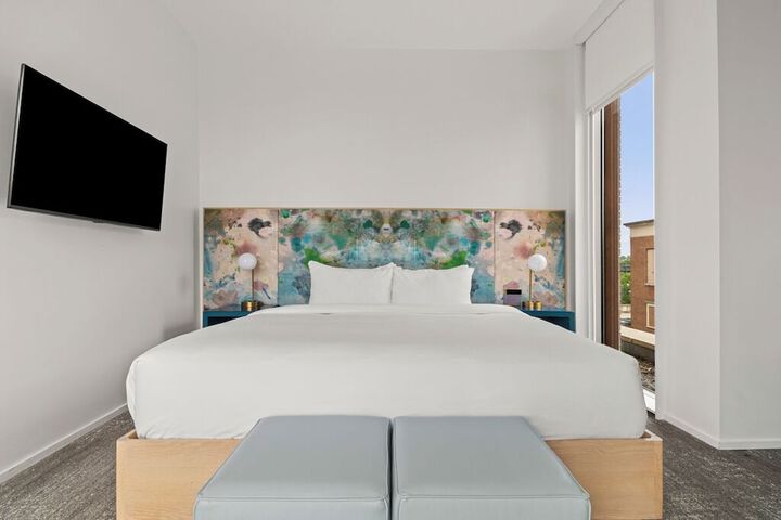 Room 57 of 164