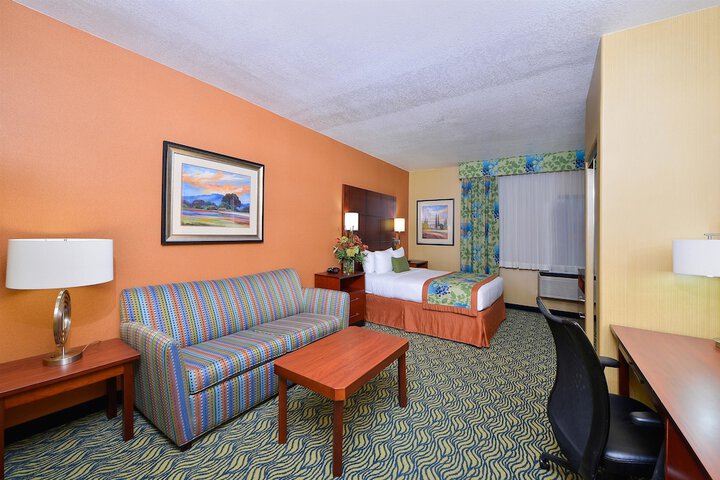 Room 16 of 30