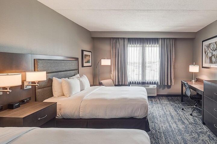 DoubleTree by Hilton Hotel Bloomington