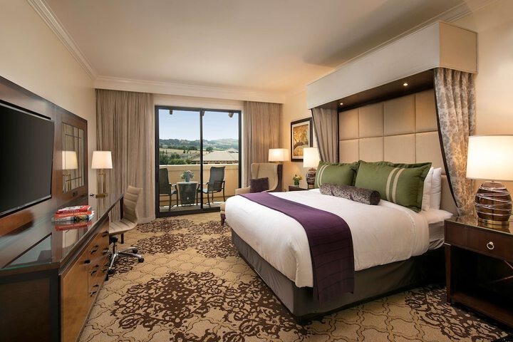 Room 44 of 105