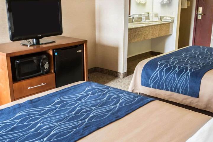 Comfort Inn Crystal Lake - Algonquin