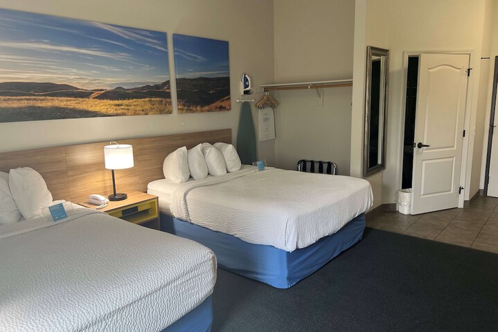 Room 37 of 40