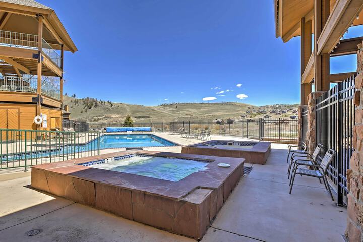 Granby Condo w / Pool Access Near Hiking & Skiing!