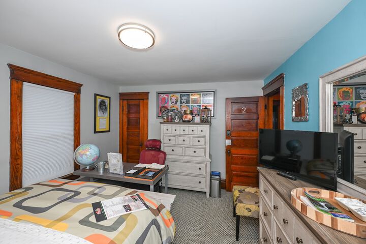 Room 244 of 276