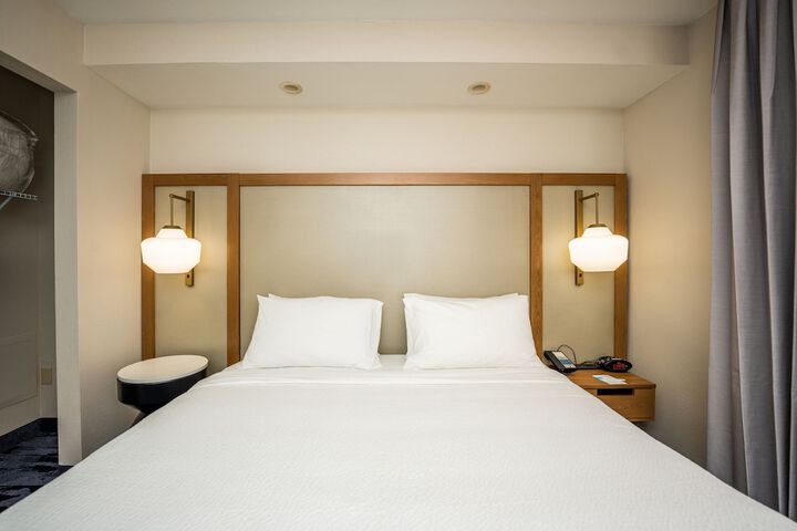 Room 33 of 45