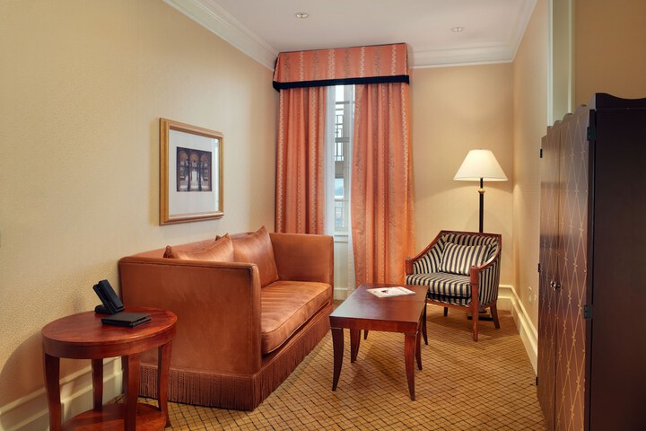Room 125 of 207