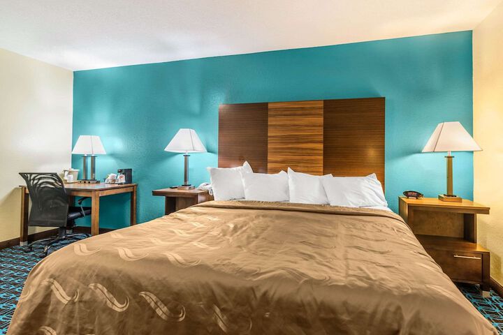 Room 17 of 50