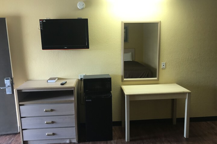 Room 20 of 42