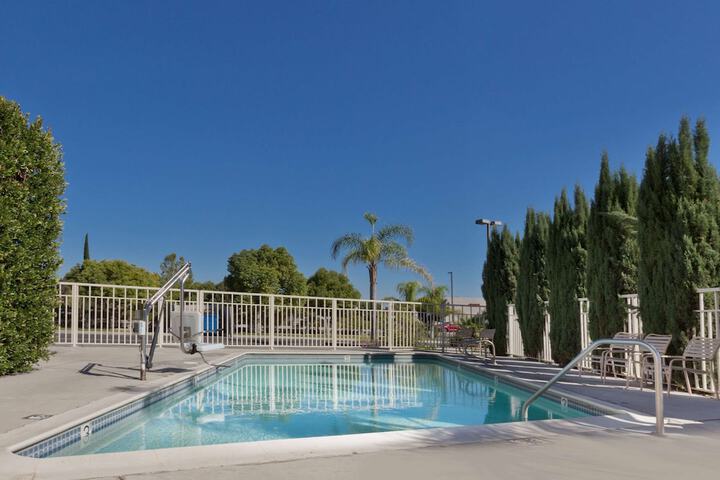 Pool 3 of 28