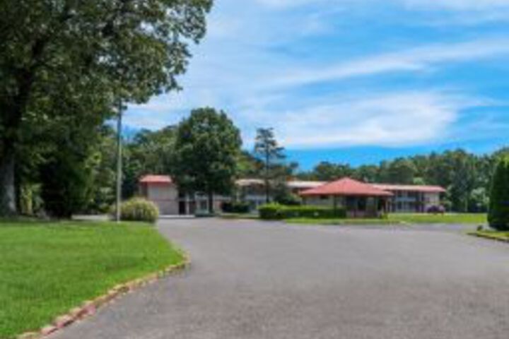 Red Carpet Inn and Suites - Hammonton West / Winslow Township