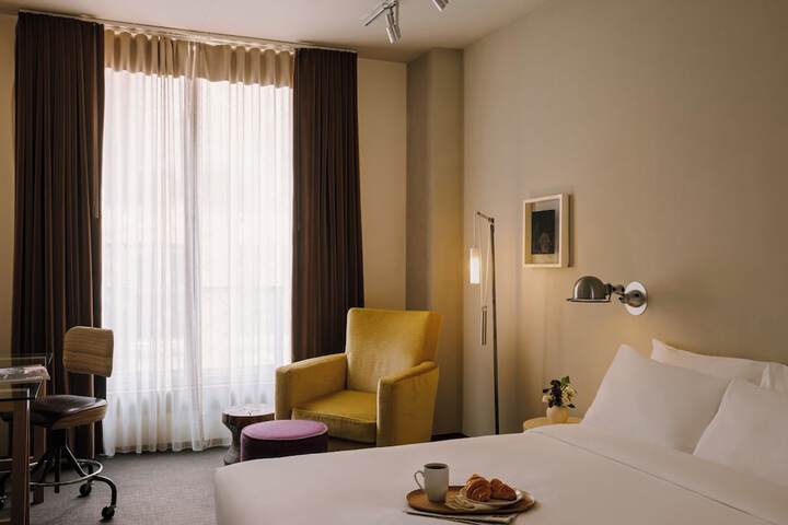 Room 35 of 67