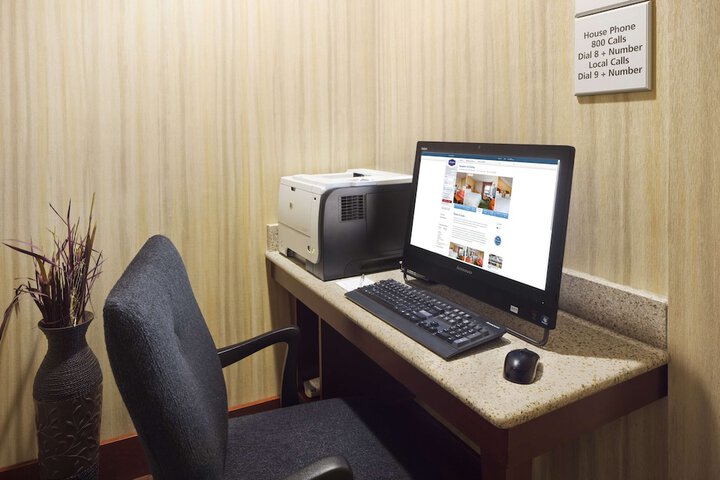 Hampton Inn Findlay