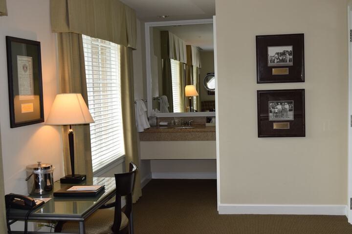 Room 7 of 35