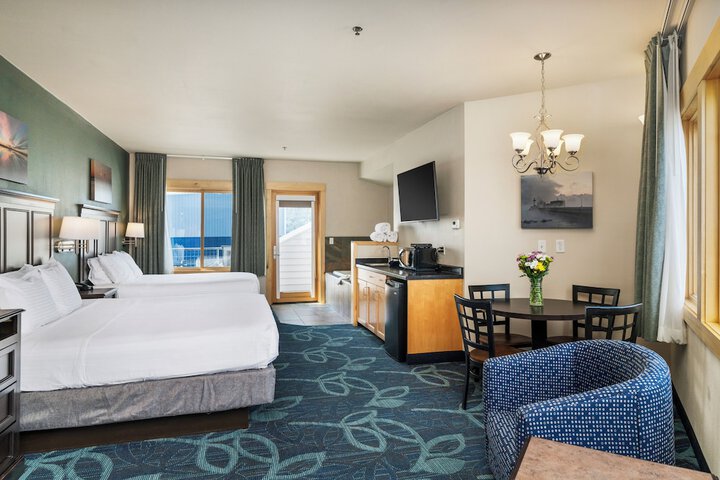 Park Point Marina Inn