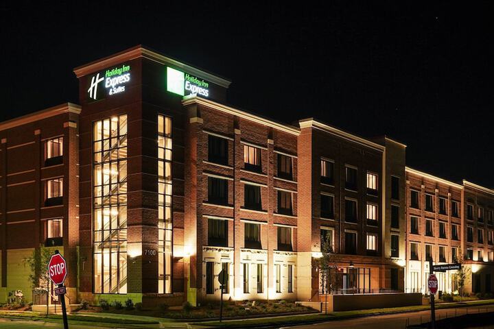 Hotel 5 of 87