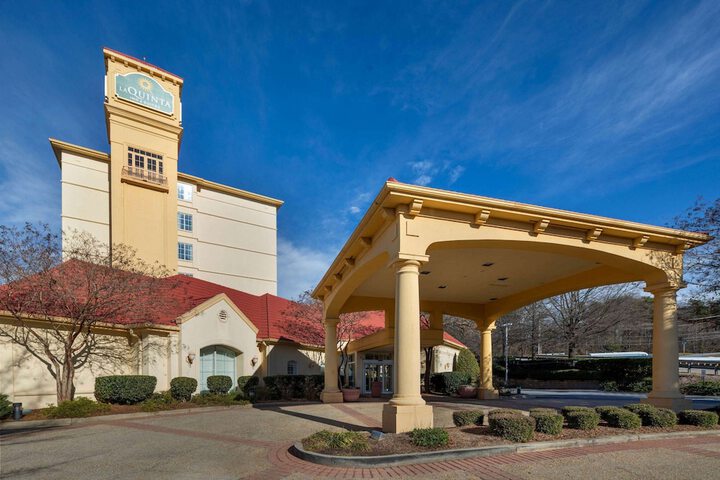 Hotel 2 of 32