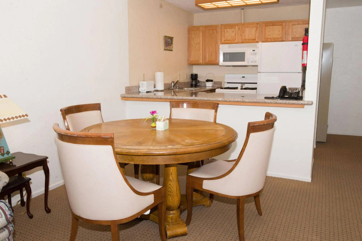 SUNNYVALE GARDEN SUITES HOTEL 29 PALMS A