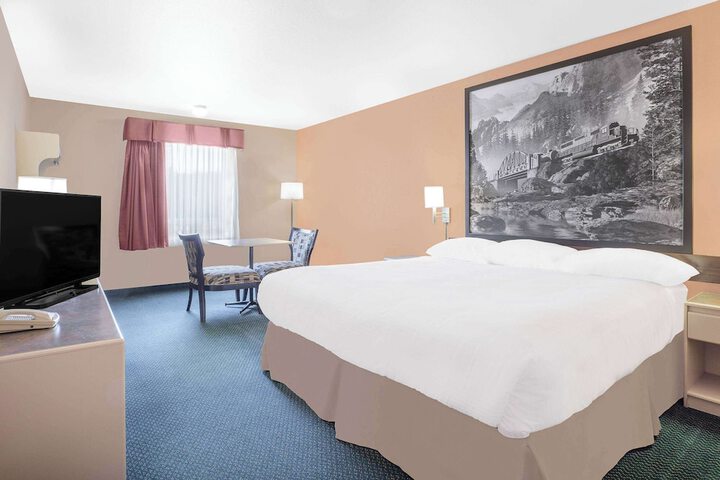 Room 29 of 34