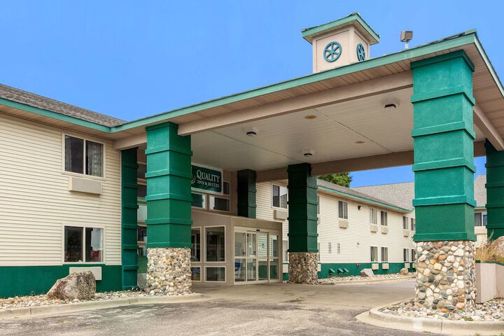 Hotel 1 of 35