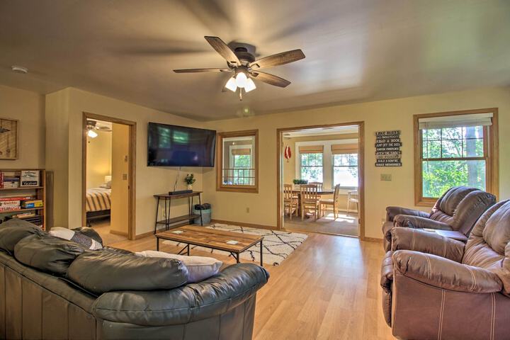 Waterfront Leech Lake Cabin w / Dock Fire Pit