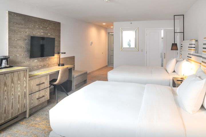 Room 35 of 62